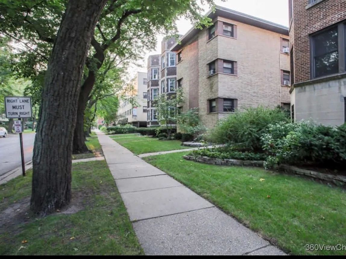 2 bed, 850 sqft, $2,250 — Photo 2