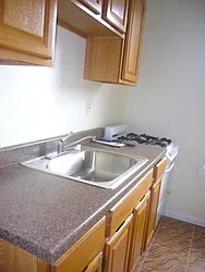 Rented by R New York