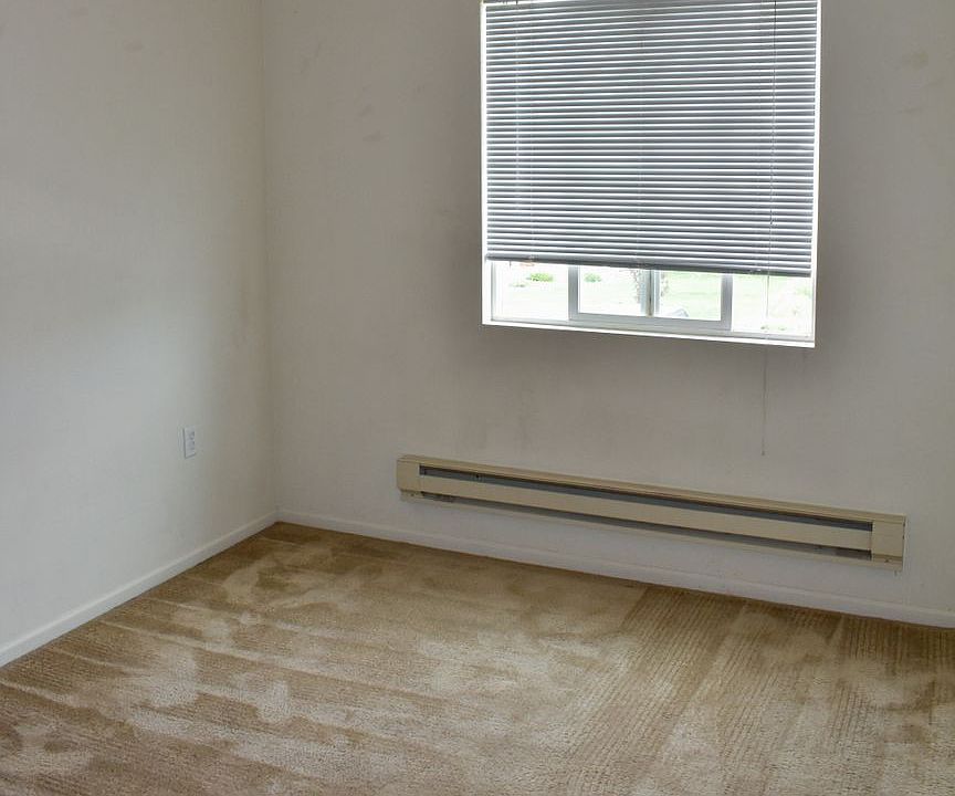 1st image of 1137 Arnold St APT B