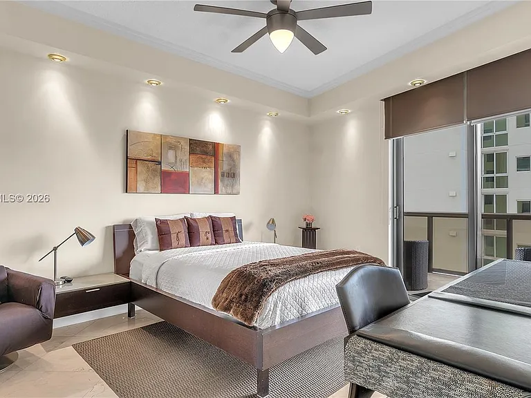 16275 Collins Ave #903 — Photo 16
