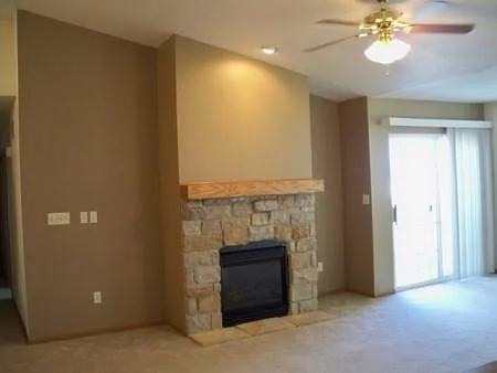 2 bed, 1244 sqft, $1,795 — Photo 3