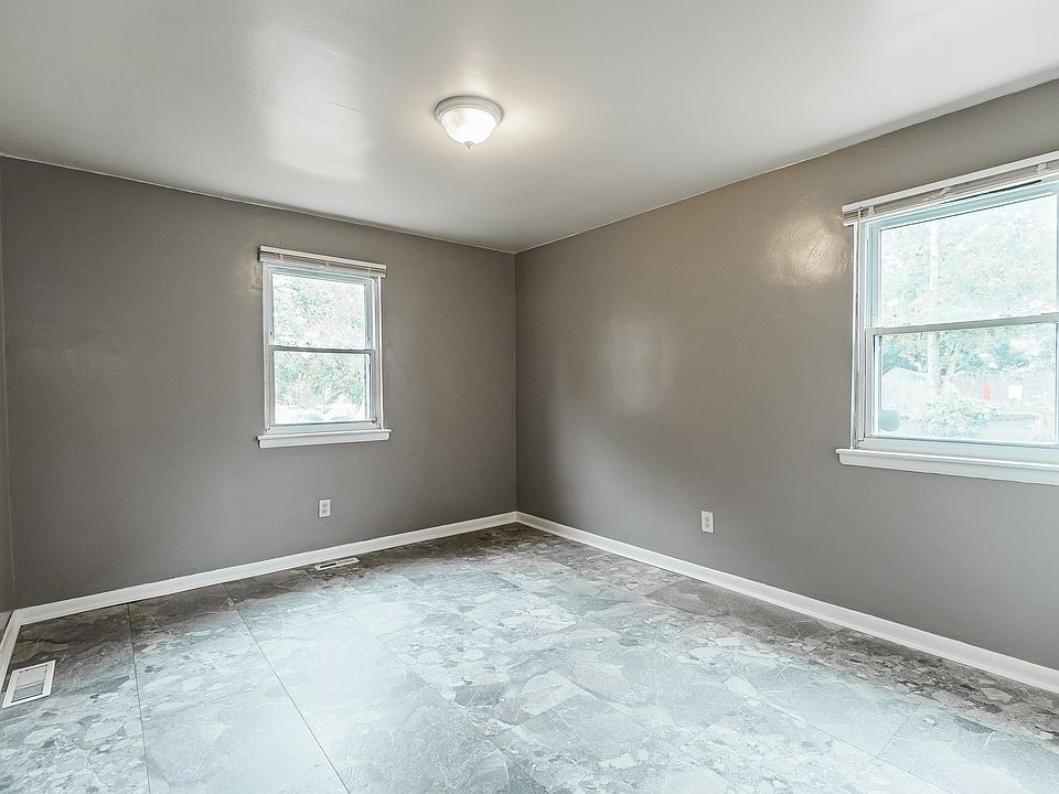 Larger Bedroom