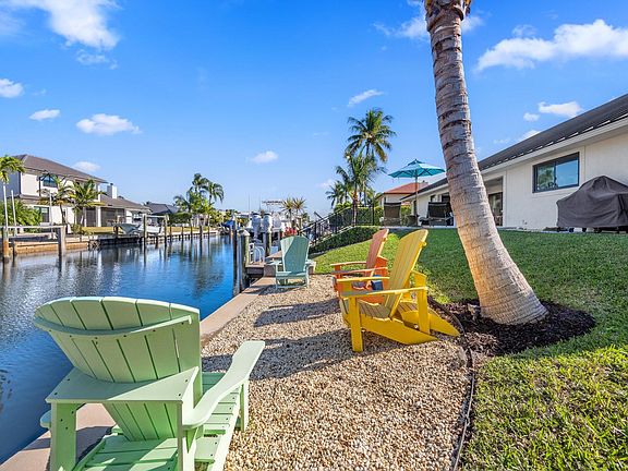 4th image of 9039 SE Hawksbill Way