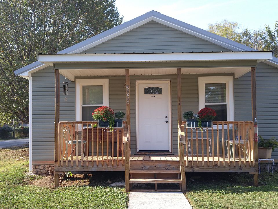 5338 Connell St