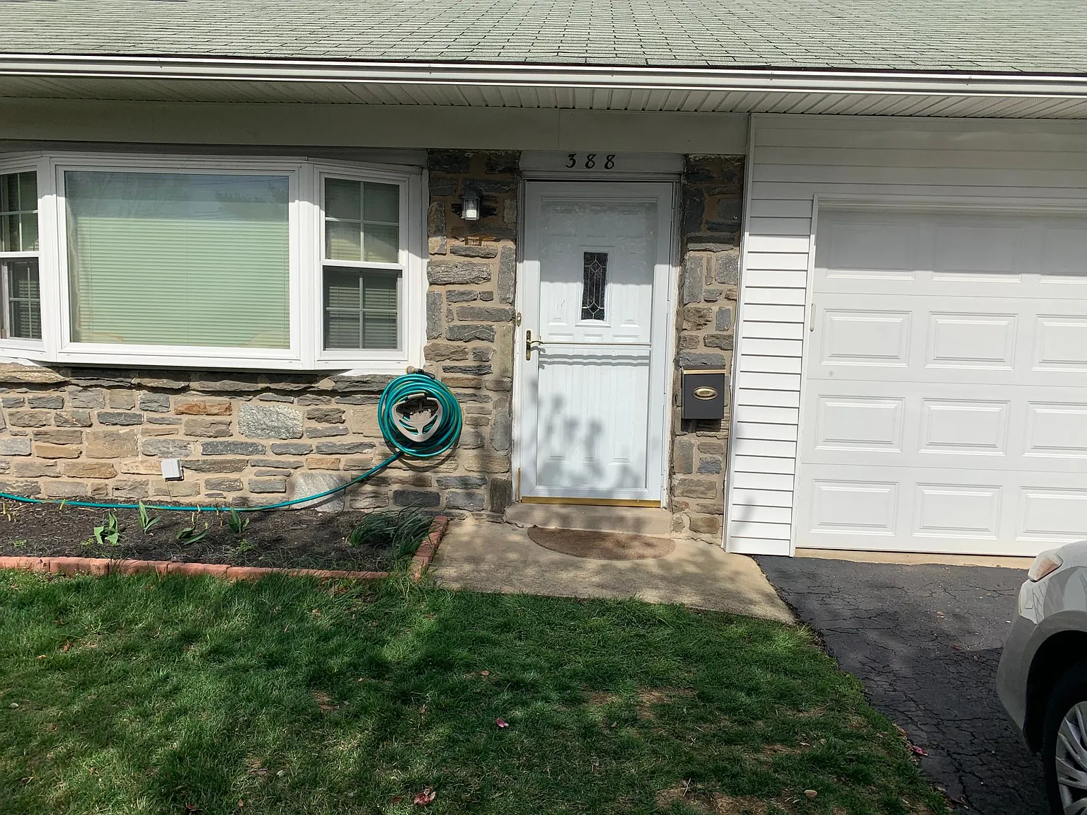 388 Allendale Rd — Photo 3