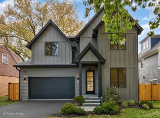 1917 Washington Ave, Wilmette, IL