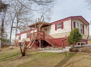 2 N Mockingbird Ln, Arden, NC 28704