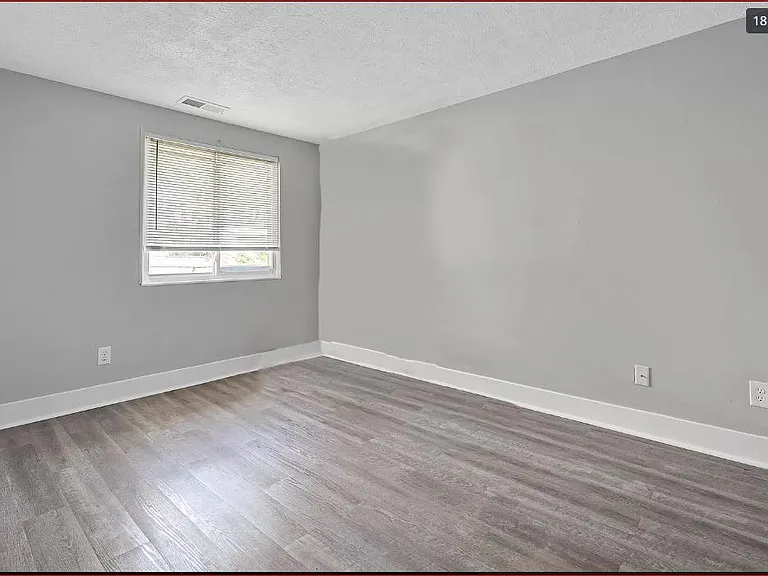 2164 Laurelwood Dr — Photo 9