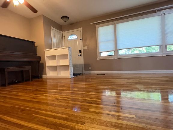 2nd image of 431 Terrace Rd