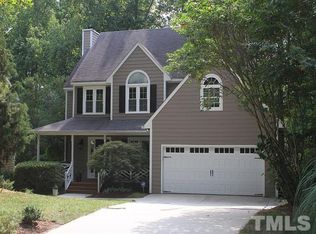 102 Waterfall Ct, Cary, NC 27513