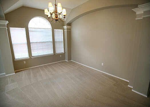 4th image of 7516 Vineyard Dr