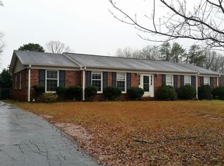 23 Wedgefield Dr #A, Boiling Springs, SC 29316