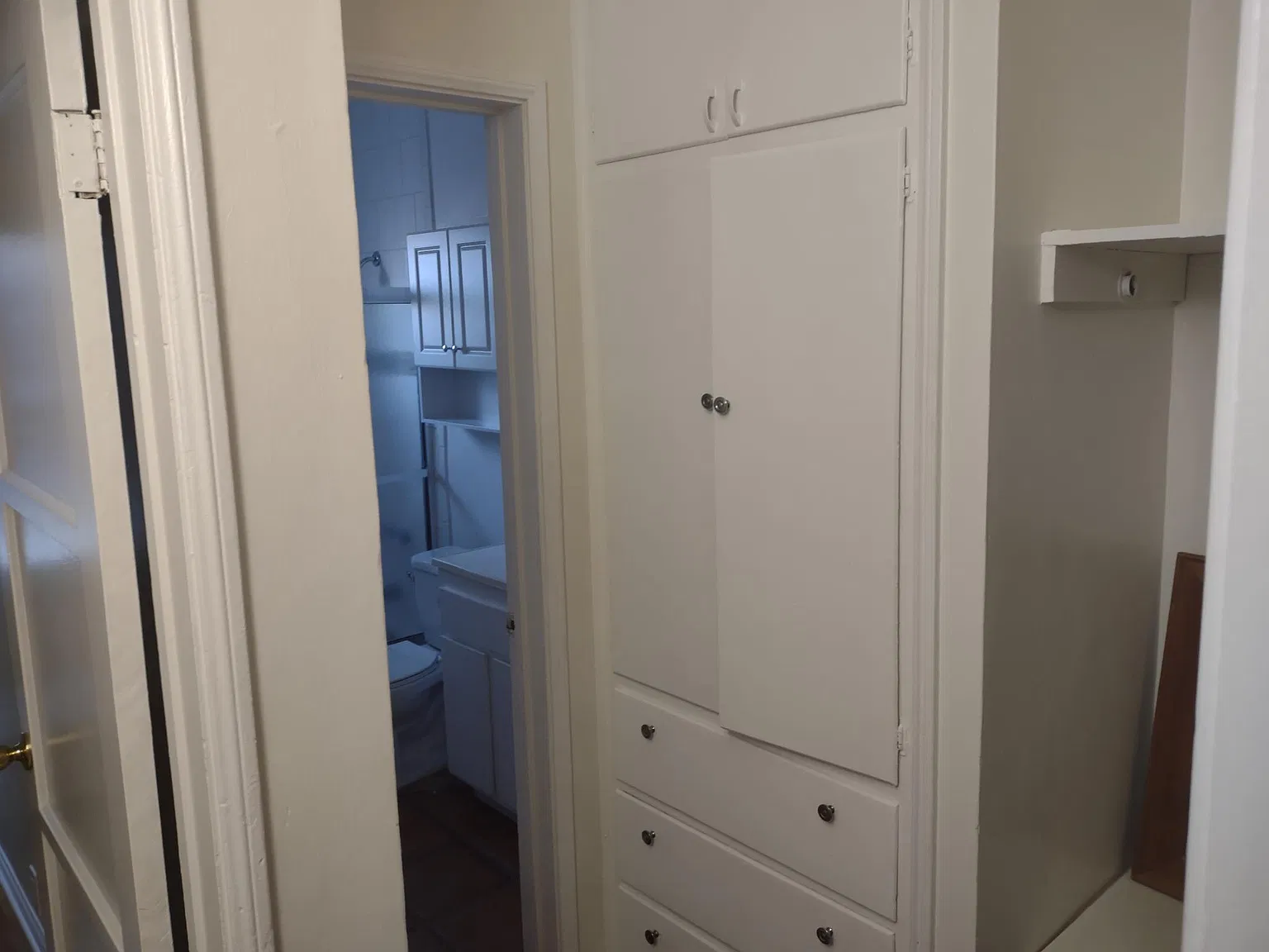 2 bed, 950 sqft, $3,100 — Photo 3