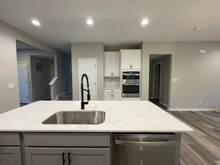 339 Central State Blvd #1 — Photo 5