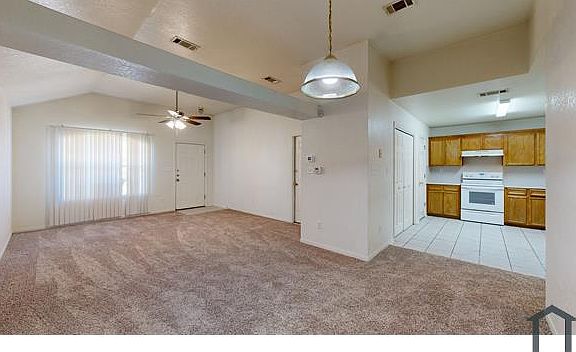 5th image of 3806 Hitchrock Dr #B