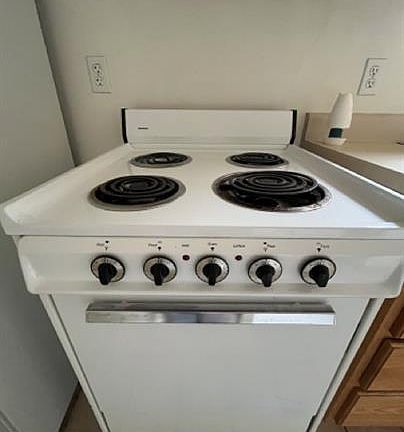 5th image of 609 W White St APT 1