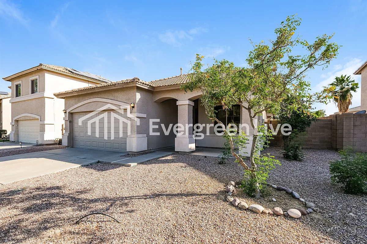 Building Photo - 17213 W Pima St