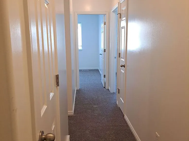 1144 S 1420 E — Photo 19