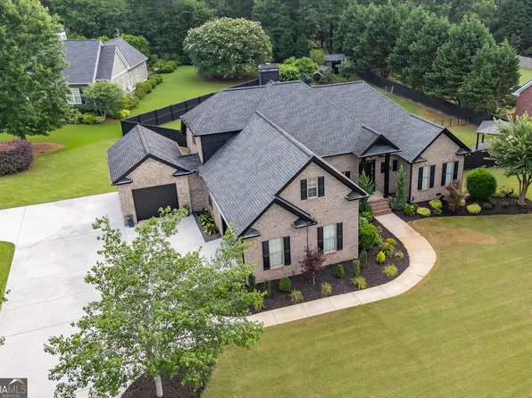 1070 Saint Albans Path, Watkinsville, GA 30677