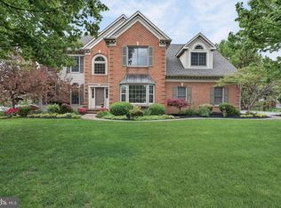 209 Heatherstone Way, Lancaster, PA 17601