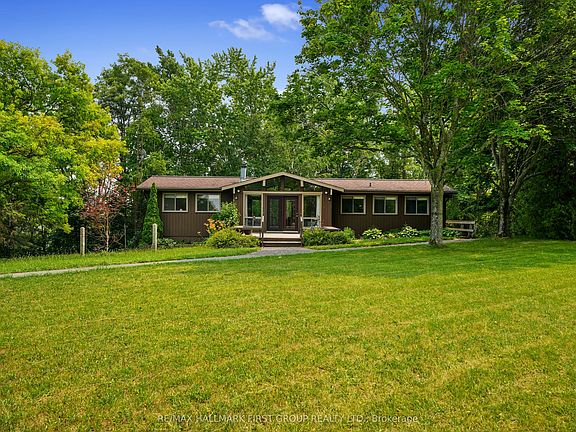 2nd image of 520 N Bethesda Rd