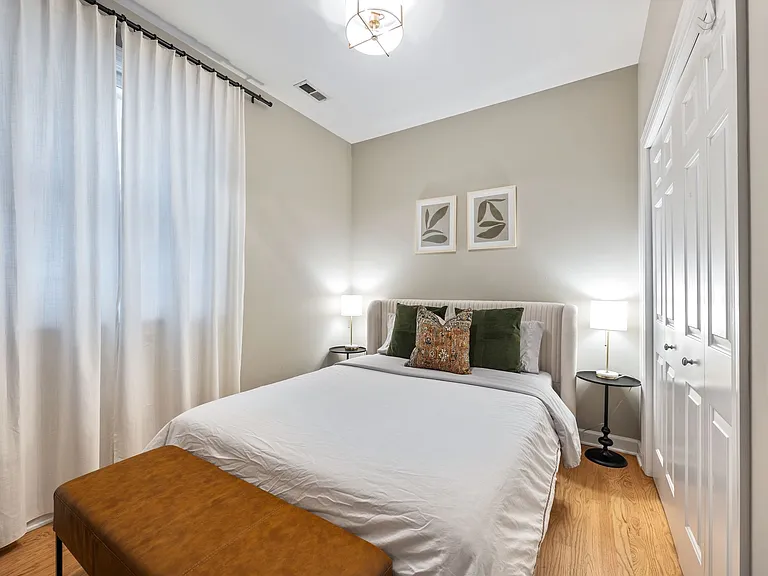 616 N May St #B — Photo 3