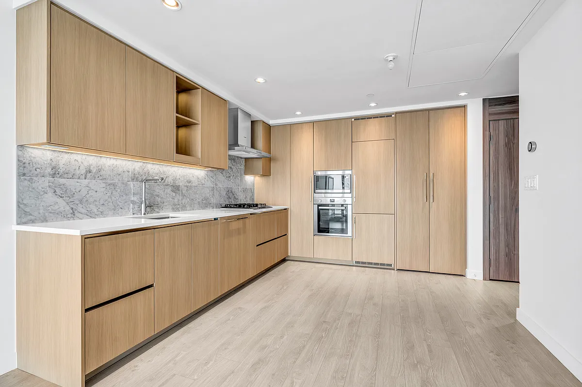 Building Photo - 4720 Lougheed Hwy #607
