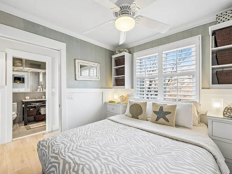 707 Old Montauk Hwy #B3 — Photo 11
