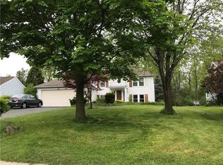 128 Galway Dr, Rochester, NY 14623