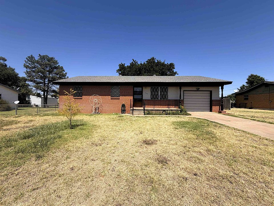 1st image of 426 E Elm Dr