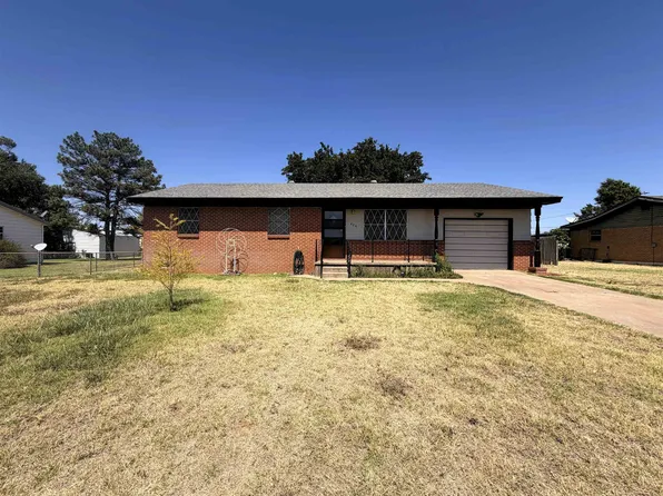 426 E Elm Dr, Gage, OK 73843