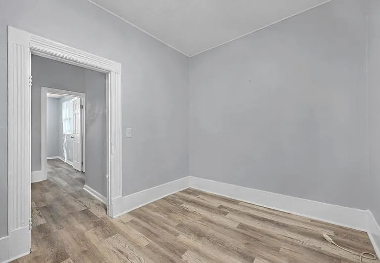 1648 W 36th St #1 — Photo 19