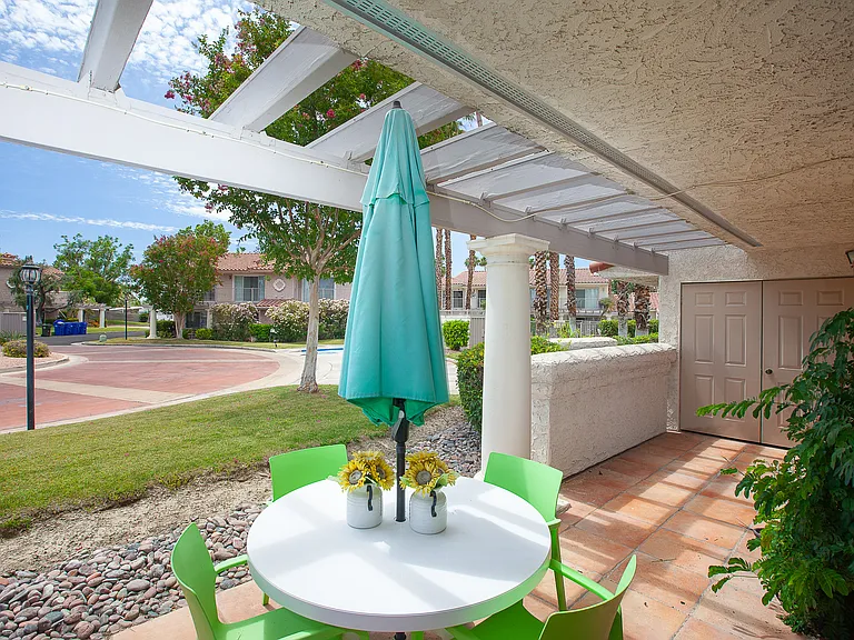 500 S Farrell Dr #M81 — Photo 15