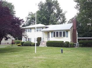 16 W Palmer Ave, Nanuet, NY 10954