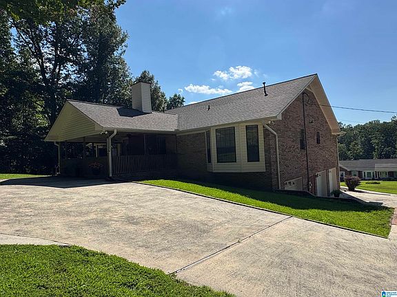 3rd image of 250 Crosshill Ln