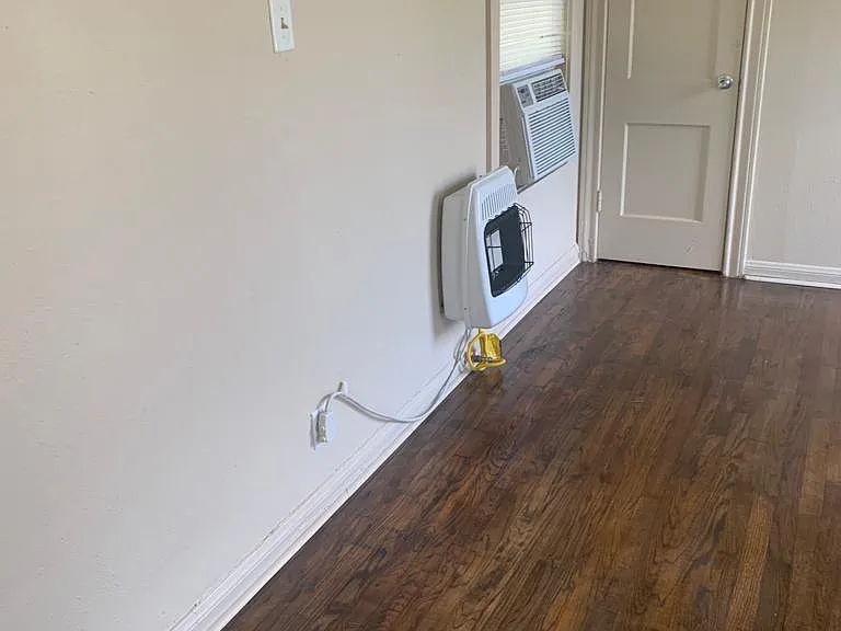 2535 Coast St #1 — Photo 6