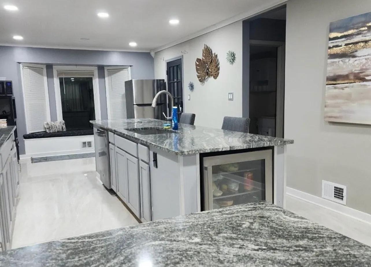 5 bed, 2277 sqft, $850 — Photo 4