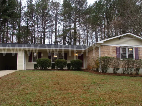 371 Landers Dr, Atlanta, GA 30326