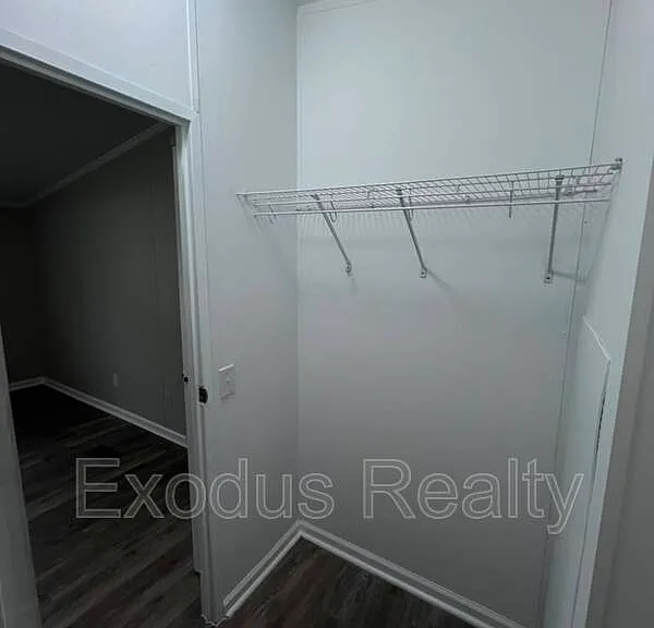118 Sean Ln — Photo 9
