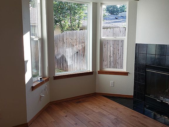 New windows in Fam Room