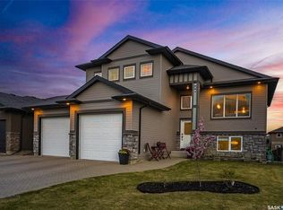 920 Coppermine Way, Martensville, SK S0K0A2