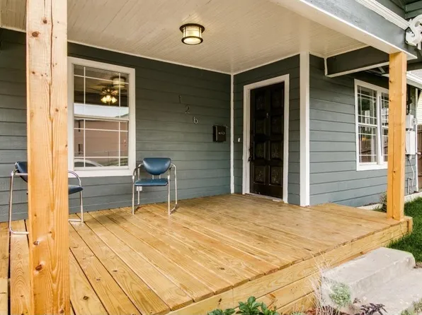 126 Neches St, Dallas, TX 75208