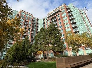 48 Suncrest Blvd #312, Markham, ON L3T7Y5