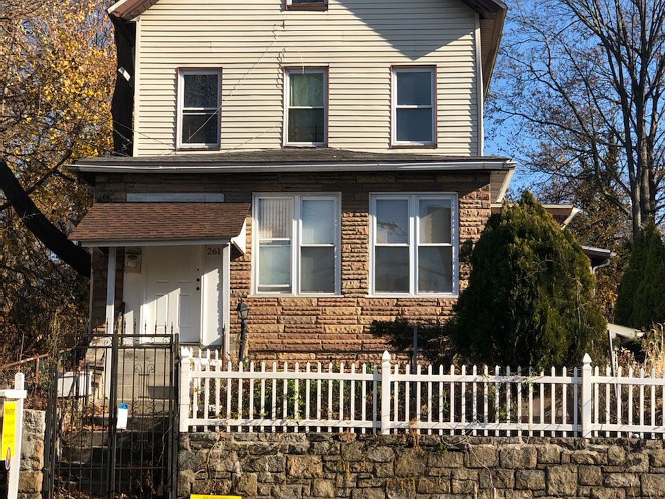 1st image of 261 S Fulton Ave