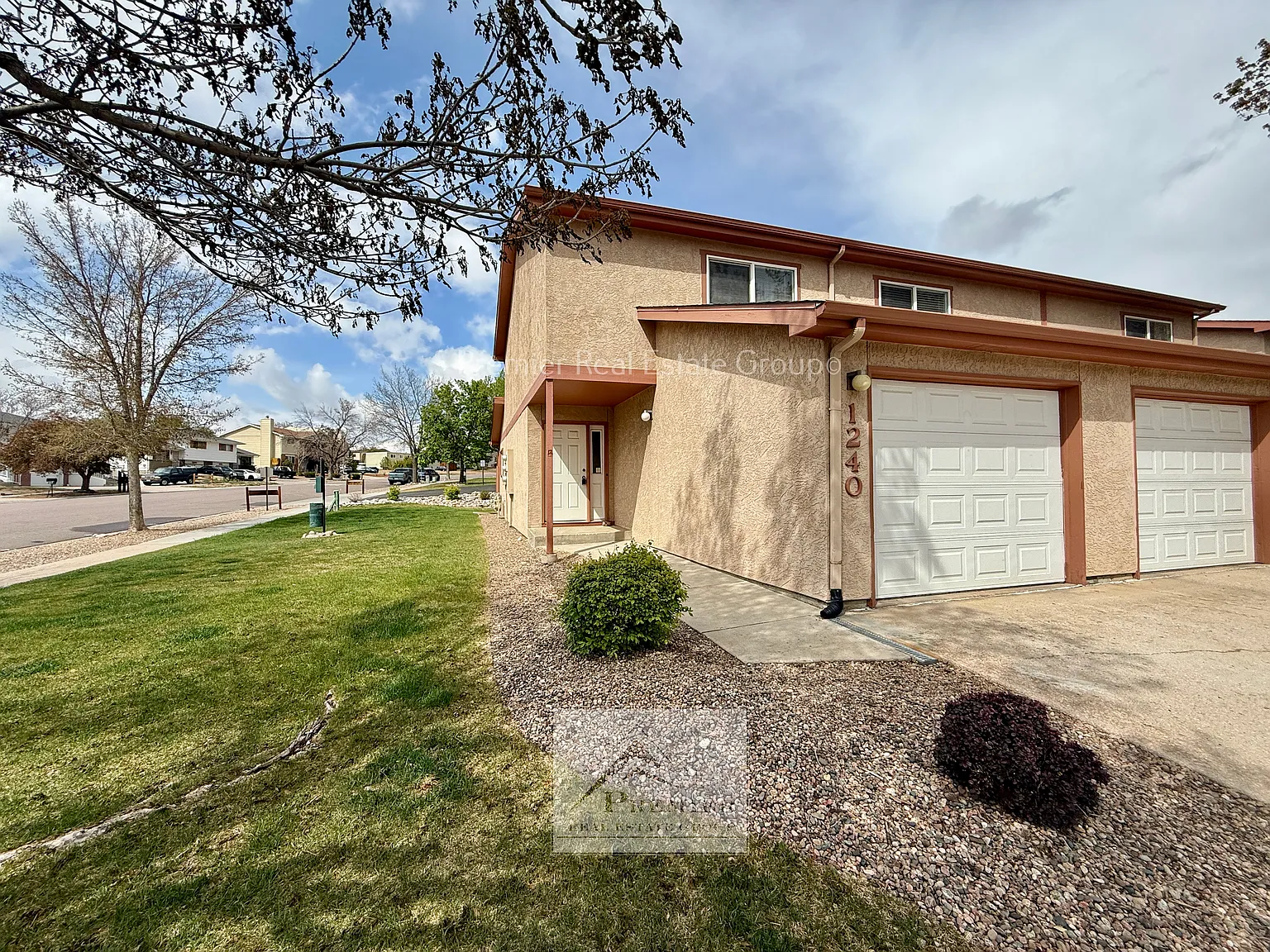 2 bed, 1.5 bath, 1116 sqft, $1,435 — Photo 3