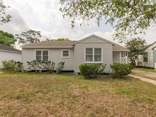 1049 Chamberlain St Corpus Christi Tx 78404 Zillow