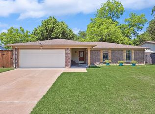 5215 Marshfield Ct, Arlington, TX 76016