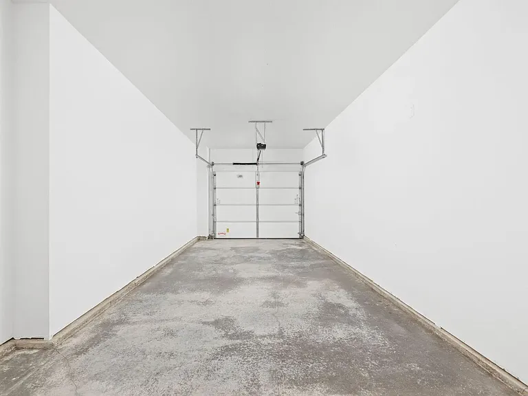 Union Club Apartments — Photo 13