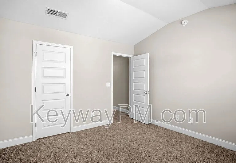 2071 Denmark Ave SE — Photo 24