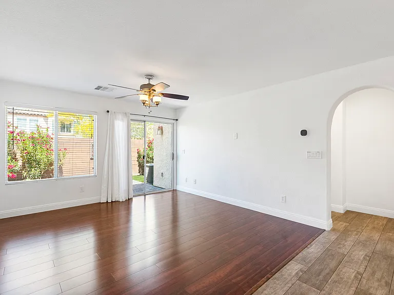 7970 Pomona Valley Ct — Photo 14
